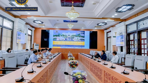 APU XÚC TIẾN HỢP TÁC GIÁO DỤC VỚI THÀNH PHỐ HUẾ