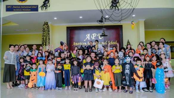 NHỮNG Ý TƯỞNG ĐỘC ĐÁO TẠI LỄ HỘI HALLOWEEN APU - HỆ SONG NGỮ 