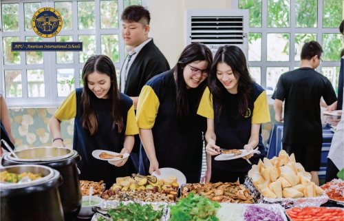 THANKSGIVING FEAST - A THANKFUL GATHERING AT APU & AUV