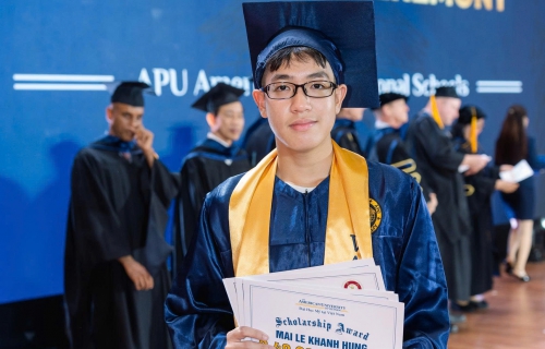 MAI LÊ KHÁNH HƯNG